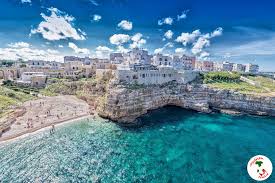 Polignano a mare is situated out of salento, but still in apulia, and it is too beautiful and enchanting to not be mentioned in here located near bari, it is one of the favorite holiday destinations not only. Polignano A Mare Daydream Italy