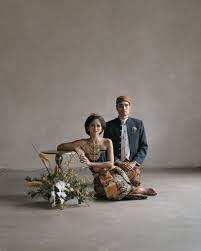 Prewedding dengan vespa surabaya senja + nizar jasa foto prewedding menggunakan properti vespa kuning yang secara langsung di bawa oleh mas nizar dari pasuruan alhamdulillah. Tentang Senja On Instagram Yang Abadi Di Tengah Yang Bersemi Dito Dan Namira Ceritatentangsenja Tentangsenjadistudi Di 2021 Foto Perkawinan Fotografi Perkawinan