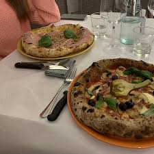 Scopri che personalità contorta hai facendo il nostro test. Ogni Volta Che Andiamo A Mangiare La Pizza Dai Fratelli Russo Che Sia Da Clara O Da Verace Elettrica Rimaniamo Sempre Molto Soddisfatti Dalle Patatine Alla Pizza Gli Ingredienti Sono Di Ottima