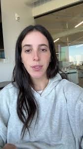 Lindsey Canterbury's Instagram, Twitter & Facebook