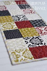Love How Pretty This Is Love That I M Able To Say That I Know The Designer Of The Fabrics A Patchwork Table Runner Easy Sewing Projects Quilted Table Runners