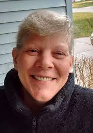 Sarah Beebe's Instagram, Twitter & Facebook