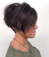 I 5 tagli capelli donna dall'effetto antiage per over 40 che vogliono sembrare più giovani e avere il viso più fresco ecco i consigli per fare la scelta giusta. Capelli Over 40 Trenta Tagli Per Ringiovanire Clicca Qui Per Le Foto