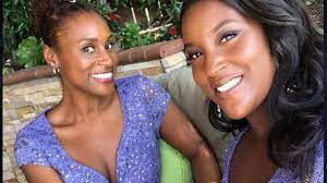 Her father is a pediatrician from senegal, and her her parents met in france where both studied, but unfortunately, they divorced when issa was in. Issa Rae Family Boyfriend Siblings Parents Youtube