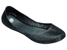 Mel Shoes Are Made Of Plastic Vegan Friendly Recyclable With A Subtle Scent And Proving That Fashion Can Be Thoughtful Mel Shoes Shoes Mel By Melissa
