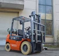 Hecha Factoy 3 Ton Gasoline Forklift LPG Forklift with Japanese Engine