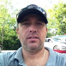 Daniel Breault (@daniel_breault)