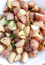 Bowl Of Roasted Red Potatoes With Herbs Roasted Potatoes Cooking Red Potatoes Air Fried Food