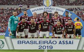 O uruguaio fez papel de garçom para willian arão abrir o placar e marcou o segundo gol da equipe, já nos minutos. Flamengo Tem Cinco Representantes Na Selecao Bola De Prata Do Campeonato Brasileiro Flamengo Coluna Do Fla