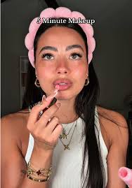 Everyday 5 Minute Makeup Tutorial for Flawless Looks