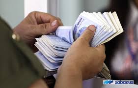 Eng kam ish haqi miqdorining oshirilishi. Odamlarni nima chalg'itmoqda?