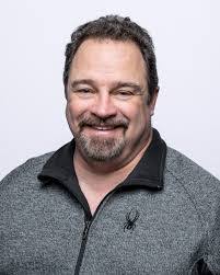 Ross Grover's Instagram, Twitter & Facebook