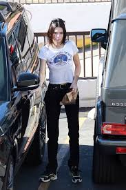 Pin By Issy On F A S H I O N Kendall Jenner Style Kendall Style Jenner Style
