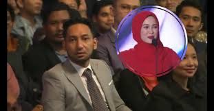 Hanya zizan razak sahaja yang mengetahui. Did Zizan Razak Diss Emma Maembong At Abpbh 2018 Hype Malaysia