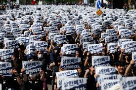 Samsung: AI's First Labor Showdown Is Haves Versus Have-Mores - Bloomberg