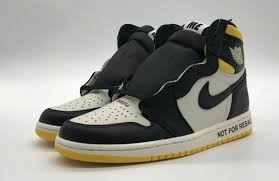 Og Batch Jordan 1 Retro High White Black Red Replica Air Jordan 1 Retro High Not For Resale Varsity Maize 861428 107 Ua Batch 601gov2o 166 00 Gochicsneaker In 2020 Air Jordans Jordan 1 Retro High Jordans