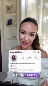 Anna Lowery's Instagram, Twitter & Facebook