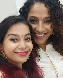 Reena mathew (@luscious_locks03) • Instagram photos and videos