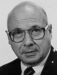 Andrew Lineback's Instagram, Twitter & Facebook