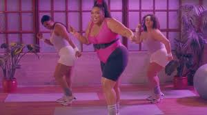 Lizzo), — американская певица, рэперша и актриса. Lizzo Serves Up Some Fresh Pressed 80s Inspired Juice The Current