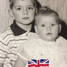 My table runner is ready, but my husband didn't like the color, he said it  needed more color https://cutt.ly/yrQqbCR2