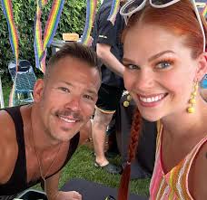 Pride #Minneapolis 2023 : I know I'm a couple days late but had a great  weekend… actually have photos for a change thanks to getting to spend it  with my sis @sonjls