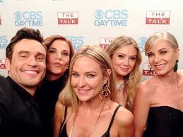 Il est à ce jour le troisième plus long et un des plus anciens feuilletons américains toujours en production de. Nouveau Generique Les Feux De L Amour 2017 Ce Qui Change Nouveautes Tele Com