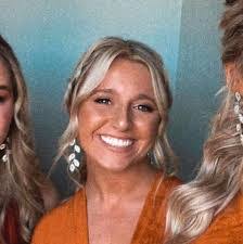 Taylor Lipinski's Instagram, Twitter & Facebook