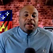 Daniel Cormier reacts to viral clip of his phone conversation with Jon  Jones, and says he didn't flip off Jones