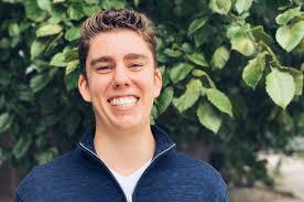 Justin Potts's Instagram, Twitter & Facebook