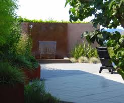 Mur d'eau maroc un univers qui vous ressemble parfaitement et qui vous séduit complètement. 48 Ideas Of An Original Water Wall For Your Garden A Spicy Boy