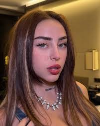 Nicole Frio's Instagram, Twitter & Facebook