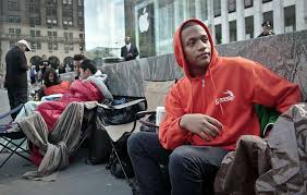 Get paid to wait in line for iPhone 5