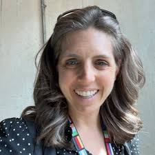 Amanda Larkin (@heymrslarkin)