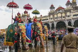 So, follow our karnataka travel guide with places to visit, weather information, and a map of karnataka. Karnataka Tourist Map Karnataka Map Road Map Distances Of Top Places
