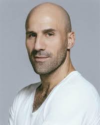 Jean Moise's Instagram, Twitter & Facebook