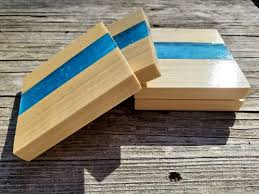 Poplar Coasters With Blue Resin Stripe Wood Coaster Set Wood Etsy Wood Furniture Diy Wood Furniture Plans Wood Coasters