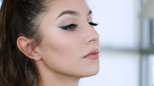 Brow Routine (Grooming and Filling)