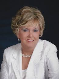 Linda Towe's Instagram, Twitter & Facebook