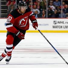 James ryan hayes is an american former professional ice hockey right winger. 13syn Uhrjqj M