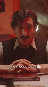 y llevar paraguas ✓ El hijo de Bill Brody ya está listo para demostrar que  tiene madera para ser un caza tormentas como su padre. 🌧☔️⚡️ Cazador de  Tormentas #MíraloEnPrimeVideo