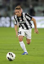 Emanuele giaccherini (born 5 may 1985) is an italian footballer who plays as a left midfield for italian club chievo verona. The Little Goblin Emanuele Giaccherini The Bianconeri Post