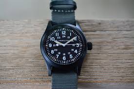 The khaki field mechanical, one of hamilton's most popular watches, is now available in a new variation characterized by a black and gray color scheme that is a subtle approach to military styling. Hamilton Khaki Field Mechanical 38mm Black Pvd Review Price