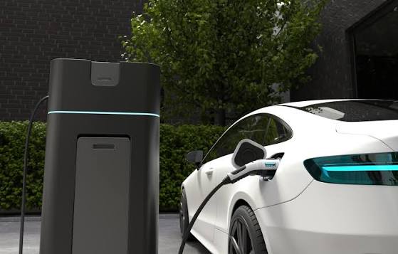 Apa Itu EV Charger? Yuk, Kenali Cara Kerjanya! - News and Updates