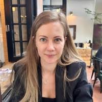 Manuela Robinson's Instagram, Twitter & Facebook