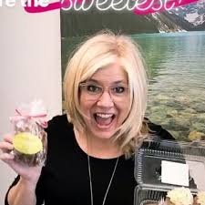 Lauri Thompson (LauriTapestry@)