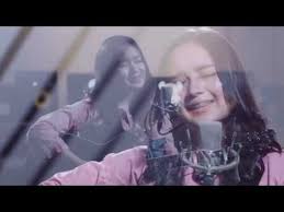 Terimalah lagu ini dari orang biasa. Chord Cinta Luar Biasa Chordtela Lirik Lagu Terbaru