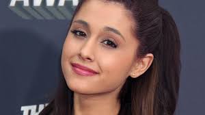 She began her career in the broadway musical 13, before landing the role of cat. Ariana Grande Wallpapers Hd