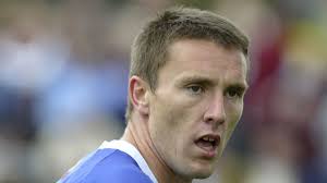 McIntyre seals Shrews switch