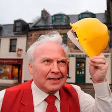 Owl attacks force hard hat protection